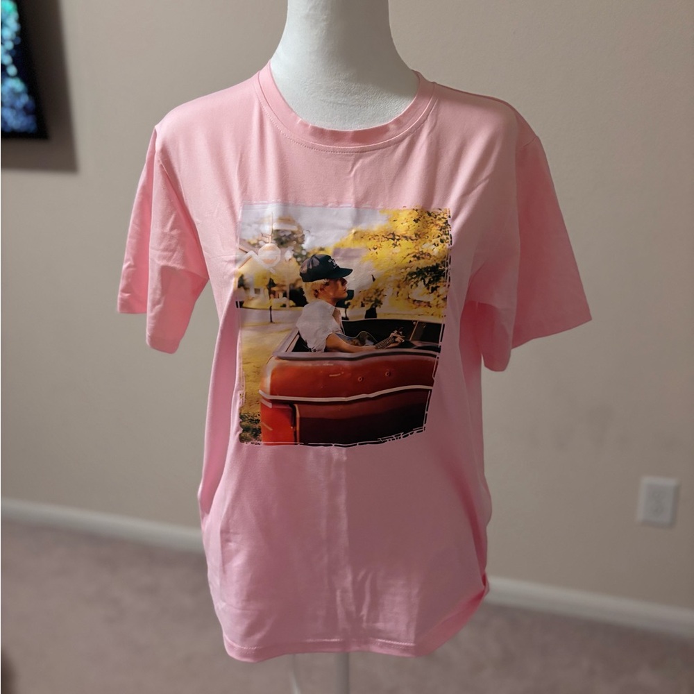 Amazon Pink Short Sleeve Tee with Graphic Design